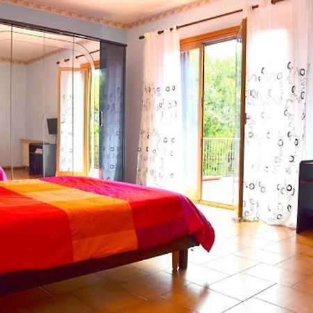 B&B Le Tre Rose Di Maria Pedara Exteriör bild
